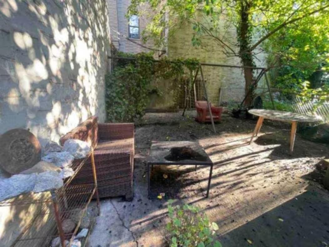 Spacious Room For 4 People In Williamsburg ! Нью-Йорк Экстерьер фото
